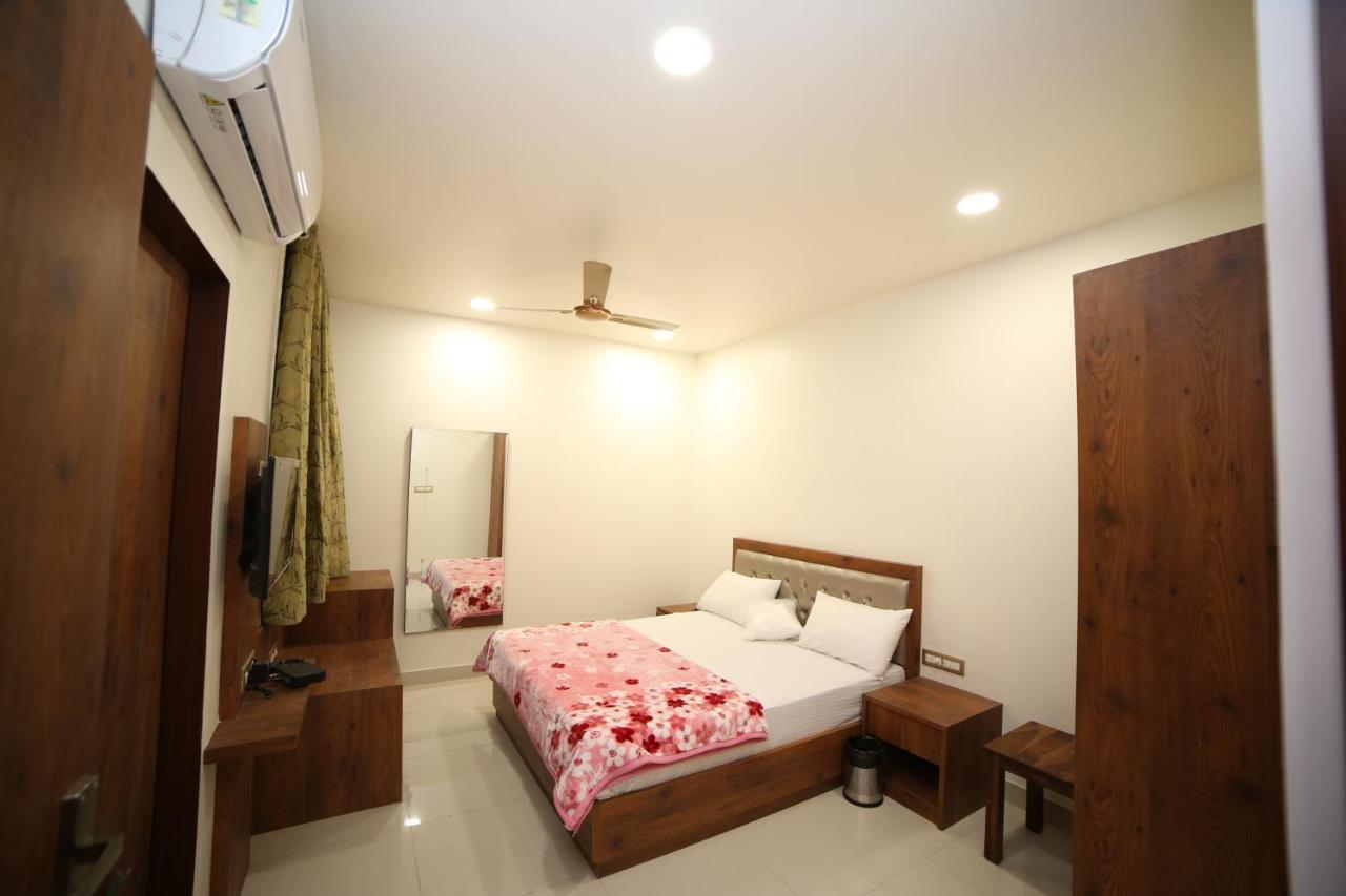 جايبور Hotel Devens المظهر الخارجي الصورة